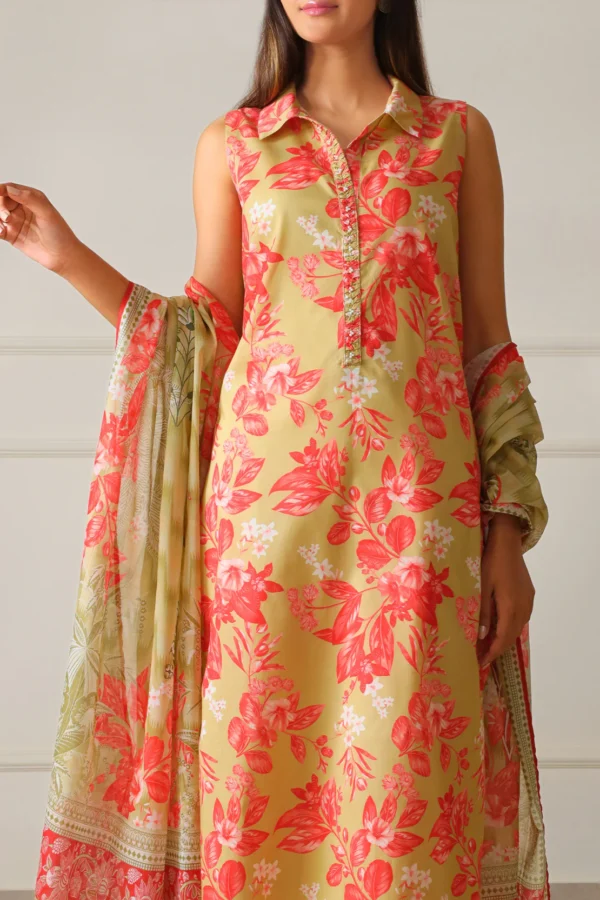 Saya U01-25067-08A Unstitched Printed Lawn 3 Piece