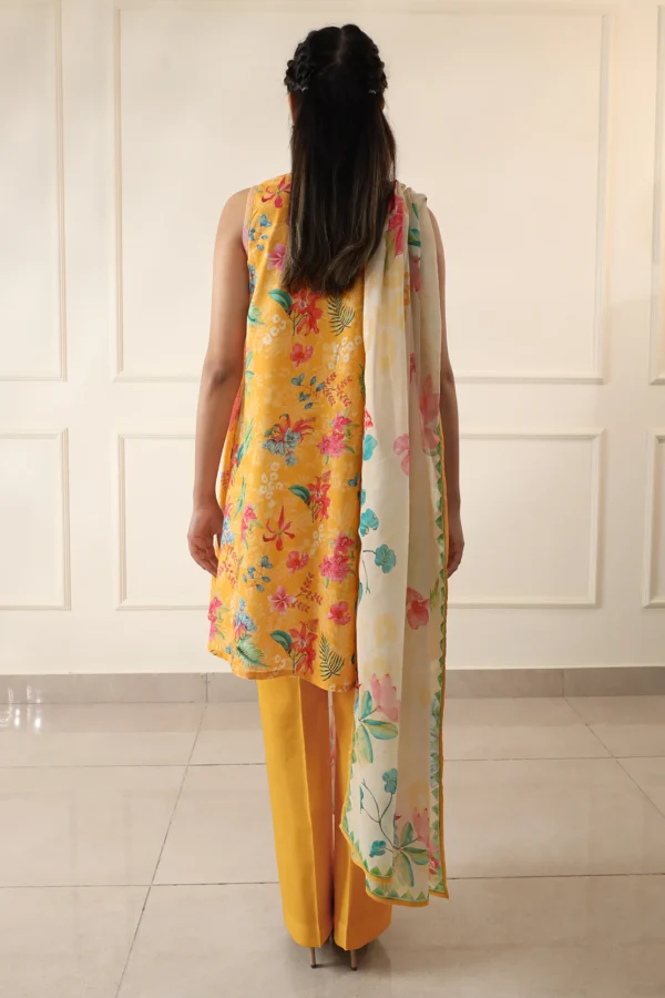 Saya U01-25067-09A Unstitched Printed Lawn 3 Piece - Image 3